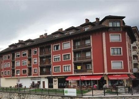 Pension Paseo Real Cangas de Onis Exterior photo